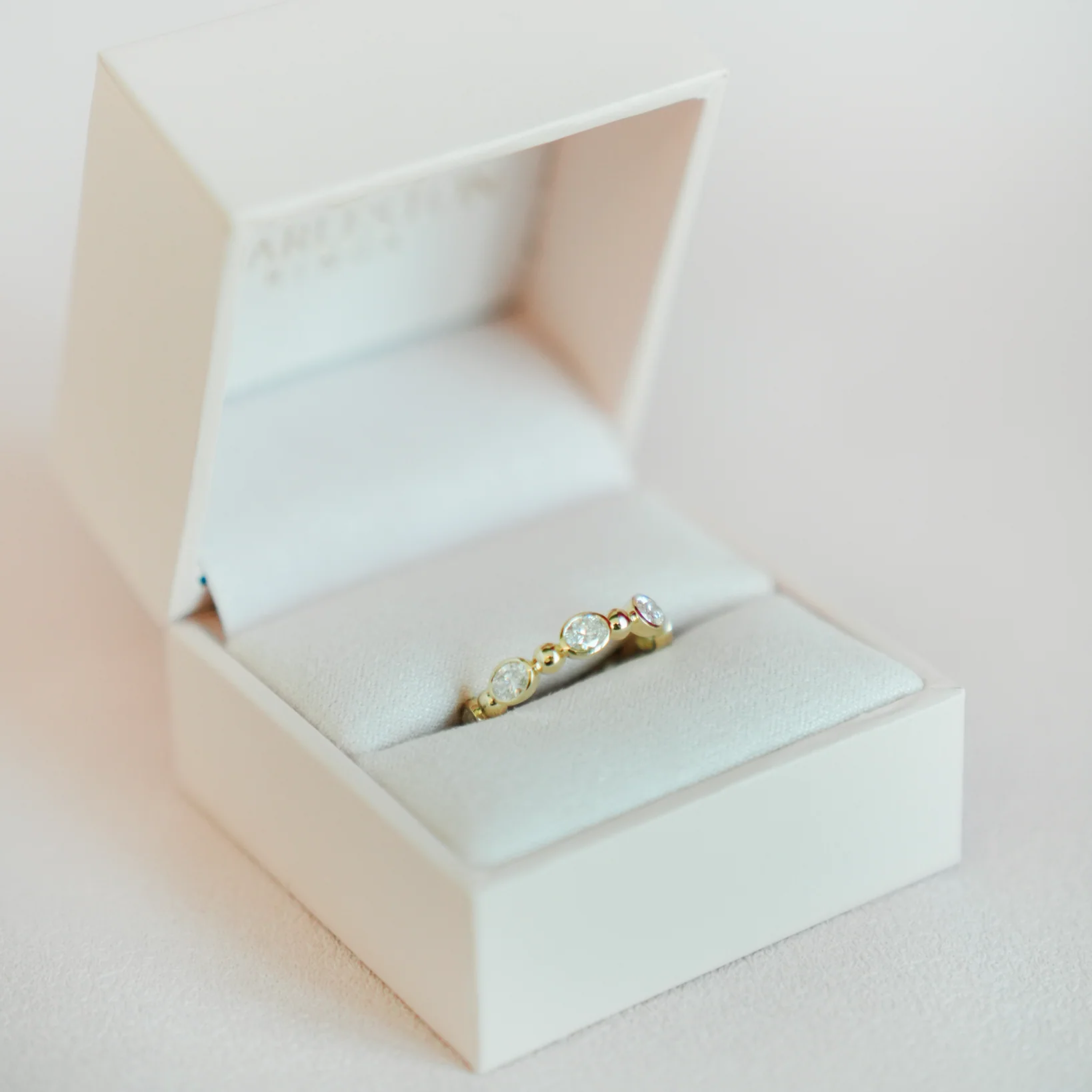 Beaded Bezel Oval Band - Image 4